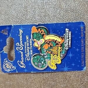 NEW Exclusive Shanghai Disney Pin Limited Release Grand Opening Tigger!